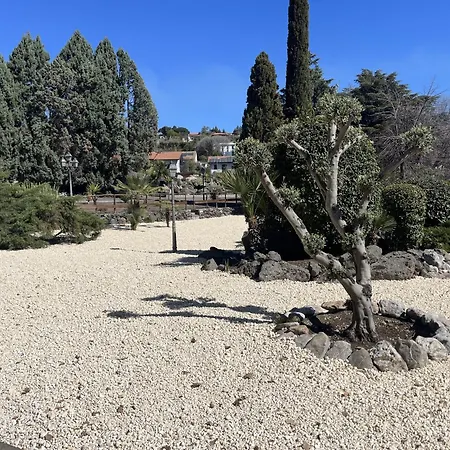 La Vittoria Sicilian Villa Trecastagni